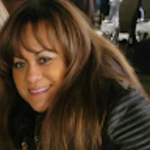 Meet your Posher, Raquel